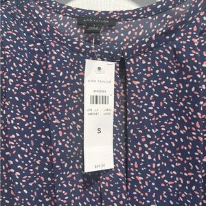 Ann Taylor Short Sleeve Blouse